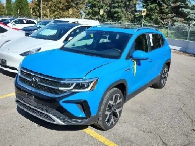 2023 Volkswagen Taos Highline 4Motion AWD | Leather | Pano Roof Image# 1