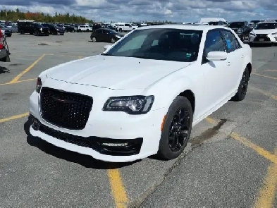2023 Chrysler 300 Image# 1