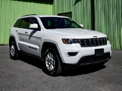 2020 Jeep Grand Cherokee Laredo - Aluminum Wheels Image# 1