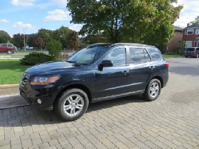 For Sale: 2011 Hyundai Santa Fe – Great Condition – 108,500 km Image# 1