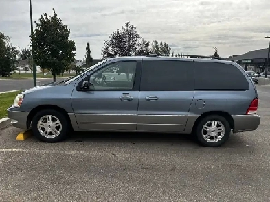 Ford Freestar minivan Image# 1