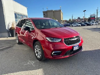 2025 Chrysler Pacifica Select Image# 1