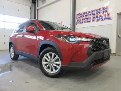 2022 Toyota Corolla Cross LE AWD, MOONROOF, ALLOYS, HTD. SEATS, Image# 1