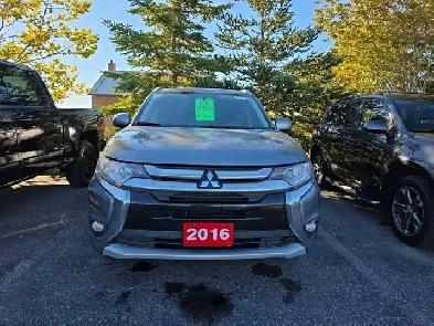 2016 Mitsubishi Outlander ES Image# 1