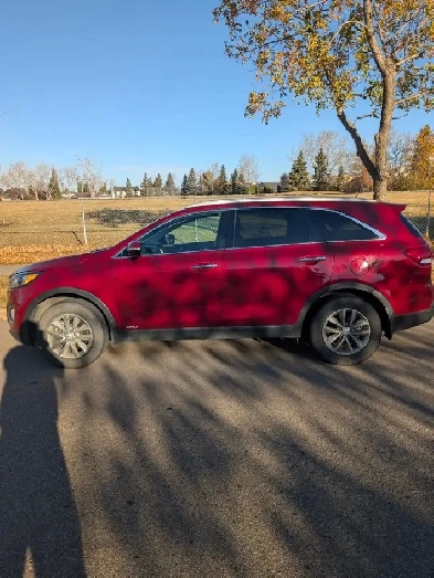 2017 Kia Sorrento Image# 1