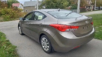 2013 Hyundai Elantra Image# 1
