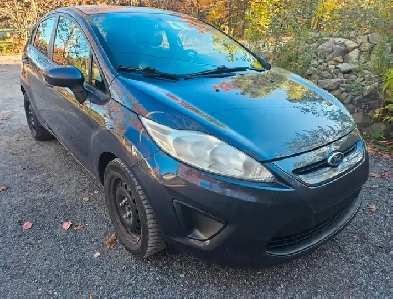 À vendre___ Ford Fiesta 2013 ___ 90 985 km ___ $4,999.99 Image# 1