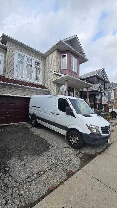 Mercedes sprinter van Image# 1
