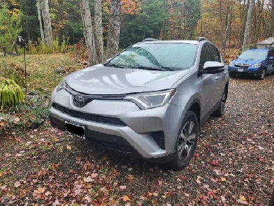 2018 Toyota Rav4 FWD CERTIFIED Image# 1