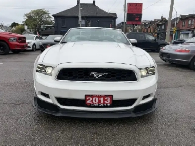 2013 Ford Mustang GT Image# 1