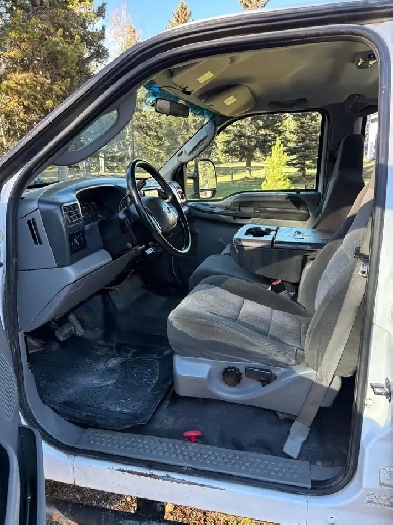 2003 Ford f 350 Super Duty XLT Image# 1