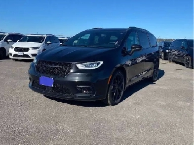 2023 Chrysler Pacifica Touring-L TOURING L/42KM/PANORAMIC/HEA... Image# 1