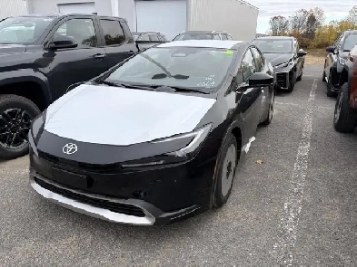 Toyota Prius Plug-In Hybrid SE 2026 - VÉHICULE NEUF - Image# 1