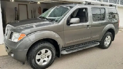 2005 Pathfinder 4x4 Image# 1