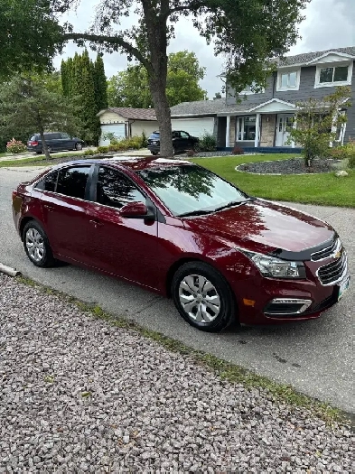 2015 Chevy Cruze LT Turbo. LOW KM & CLEAN TITLE Image# 1