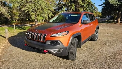 Jeep Cherokee Trailhawk – Fully Loaded – Original Owner Image# 1