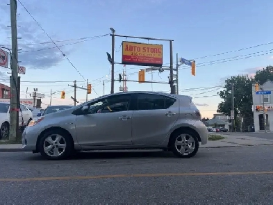 2014 Toyota Prius c 5dr HB Image# 1