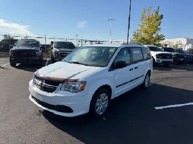 2015 Dodge Grand Caravan SE/SXT LOW MILEAGE | CLEAN CARFAX |... Image# 1