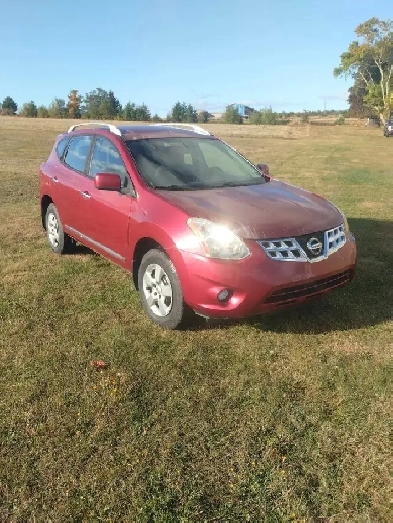 2013 Nissan Rouge AWD Image# 1