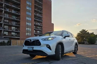 2025 Toyota Highlander XLE Hybrid Image# 1