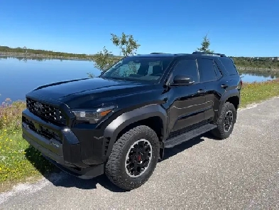 TOYOTA 4 RUNNER TRD OFF ROAD 2025 comme neuf Image# 1