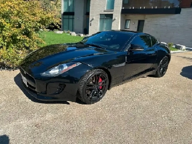 2016 Jaguar F-type sleek, sporty, and pure luxury! Private Sale Image# 1