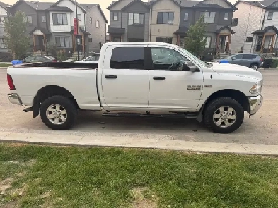 This 2015 Dodge Ram 2500 SLT has very low Km’s at 103,000! Image# 1