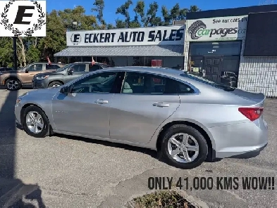 2021 Chevrolet Malibu LS WITH LOW LOW KILOMETERS! Image# 1