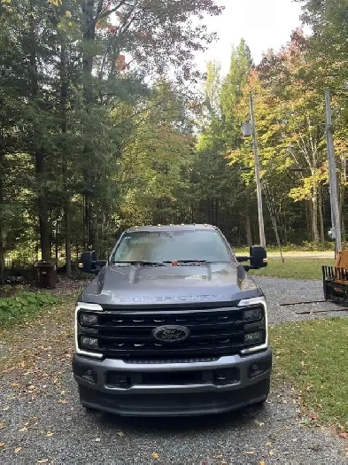 reprise financement Ford-350 Image# 1