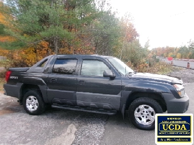 2005 Chevrolet Avalanche SLE Image# 1