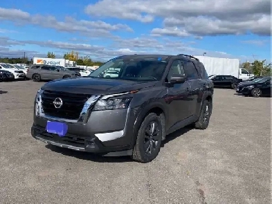 2024 Nissan Pathfinder SV SV/4WD/SUNROOF/7 PASSENGER! Image# 1