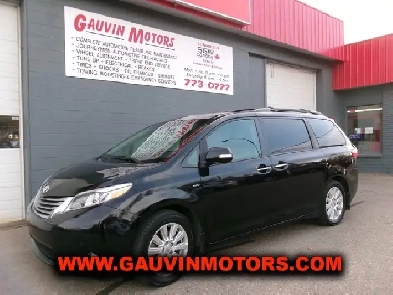 2017 Toyota Sienna XLE Limited AWD Top of the Line! Image# 1