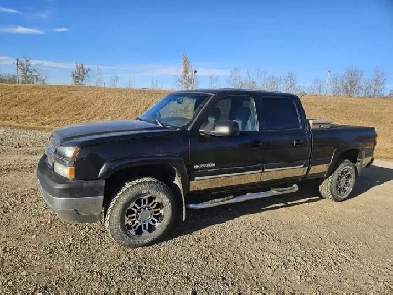 2004 Chevrolet Silverado 2500 HD Image# 1