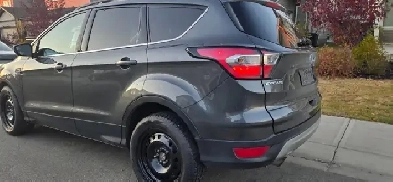 2017 Ford Escape SE FWD Image# 1