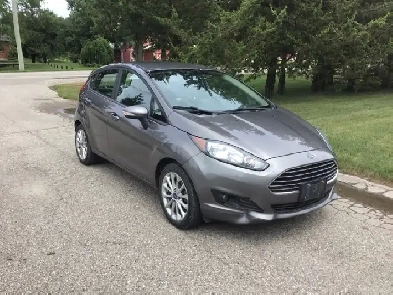 2014 Ford Fiesta SE Image# 1