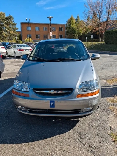 Aveo 2008 très bon état 73000km avec 8 pneus sur roues Image# 1