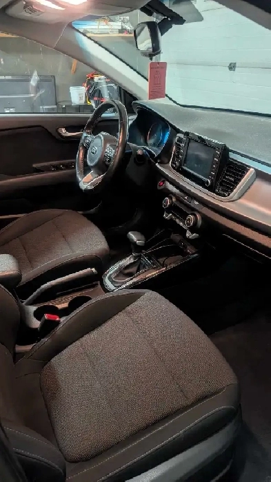 2020 Kia Rio Hatch Image# 1