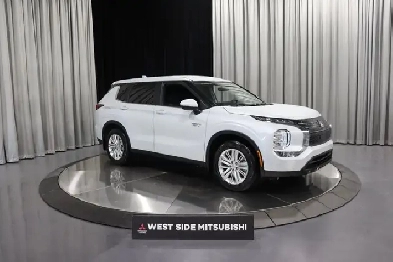 2025 Mitsubishi Outlander PHEV Image# 1