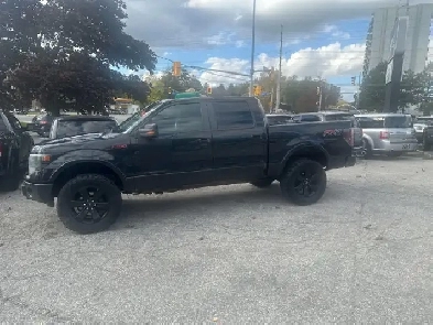 2013 Ford F-150 4WD SuperCrew 145' XLT Image# 1