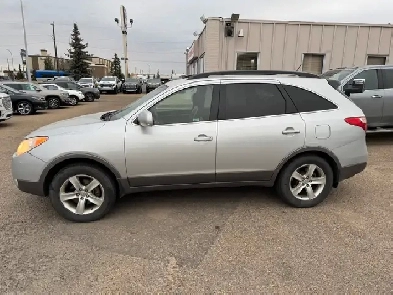 2010 Hyundai Veracruz AWD GLS for sale! Image# 1