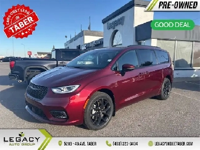 2023 Chrysler Pacifica Touring L AWD - Apple CarPlay Image# 1