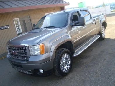 2012 GMC Sierra 2500HD 4X4 CREW CAB DENALI Image# 1