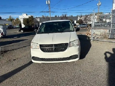 2013 Ram Cargo Van TRADESMAN / Cargo Minivan / One Owner / Clean Image# 1