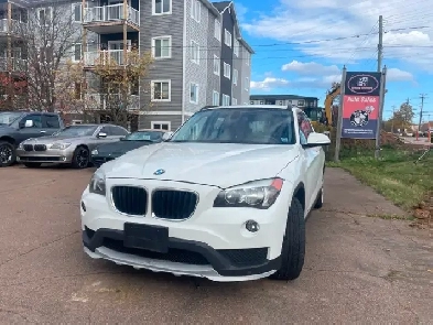 2015 BMW X1 xDrive AWDLOADED Image# 1