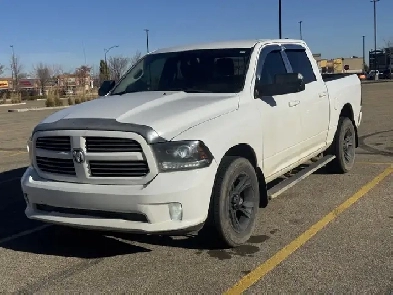 ☆ Selling 2013 Dodge Ram Sport 5.7 Hemi 4WD 15K Firm ☆ Image# 1