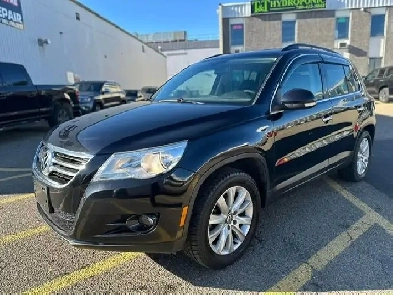 2010 VOLKSWAGEN TIGUAN TRENDLINE – LOW KM / NO ACCIDENTS! Image# 1