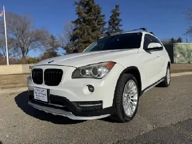 2015 BMW X1, S-LINE, AUTO, AWD, LEATHER/ROOF, LIKE NEW! Image# 1