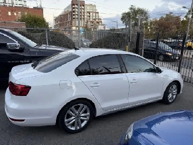 2012 Volkswagen Jetta GLI Image# 1