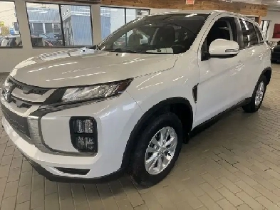 2022 Mitsubishi RVR SE AWC Image# 1