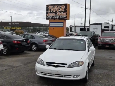 2006 Chevrolet Optra5 LT, HATCH, AUTO, LOW KMS, ONLY 44,000KMS, Image# 1
